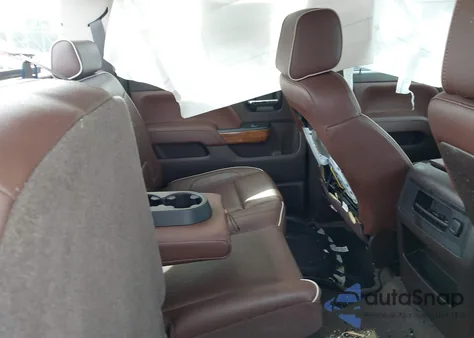 2015 Chevrolet Silverado 1500 High Country из США, поврежденный, VIN 3GCUKTEC6FG146231